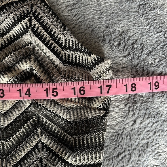 Ramy Brook Melinda Chevron Knit Mock Neck Top Size Large NWT - Picture 4 of 8